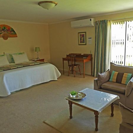 Vineyards Country Home Guest Room Blomtuin Esterno foto